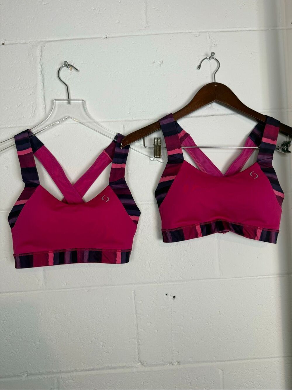 2-Brooks Women’s UpLift Crossback Sports Bra Small 32CD 34C Pink Purple 300616 L
